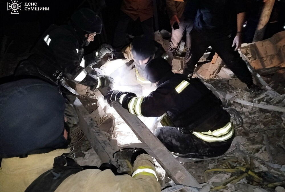 Росіяни завдали удару по Сумській області: одна людина загинула, ще одна - поранена (фото)