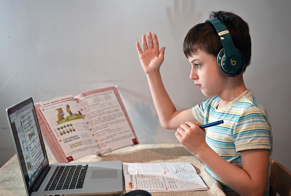 Черкаські школярі 8-9 травня йдуть на дистанційку, а одеські вчаться офлайн