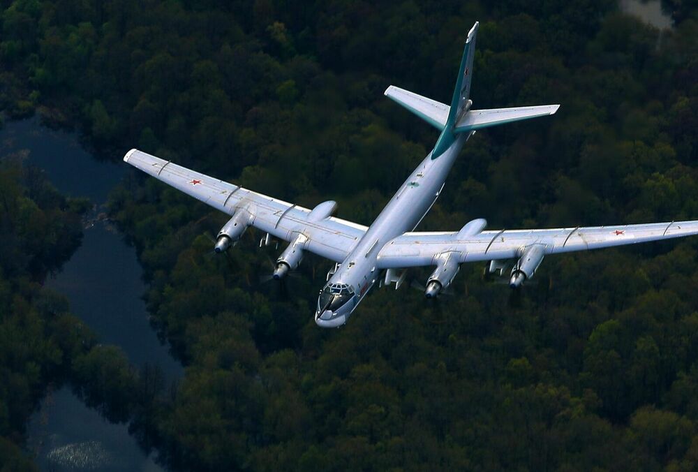 Россия подняла в небо бомбардировщики Ту-95