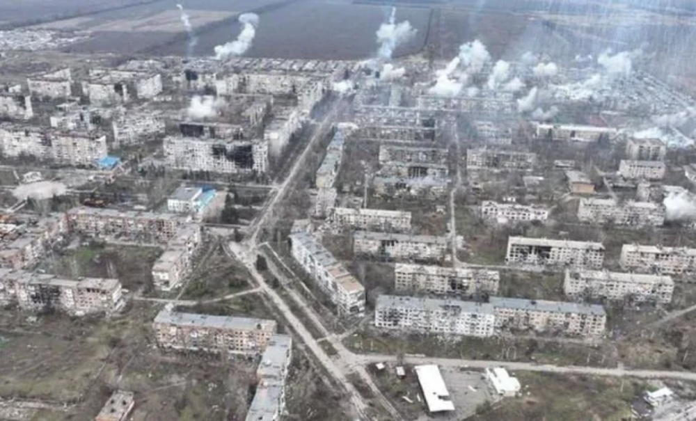 Бої за Вугледар: росіяни концентрують сили та завдають масованих ударів по обороні ЗСУ