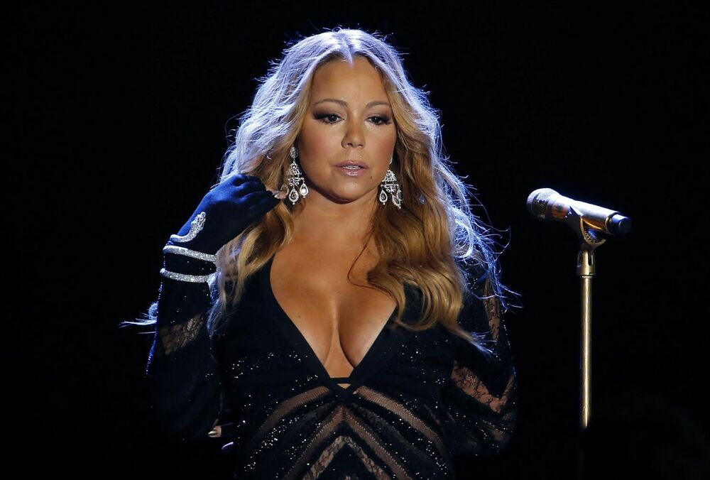 Мэрайя Кэри в один день потеряла мать и сестру