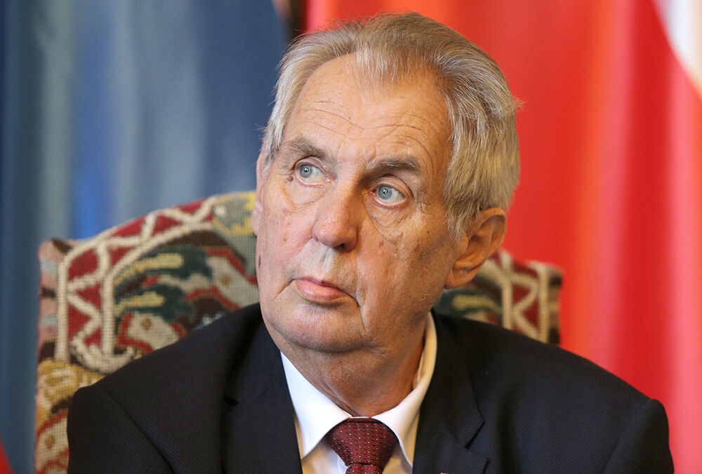 Милоша Земана лишили полномочий президента Чехии Милоша Земана лишили полномочий президента Чехии