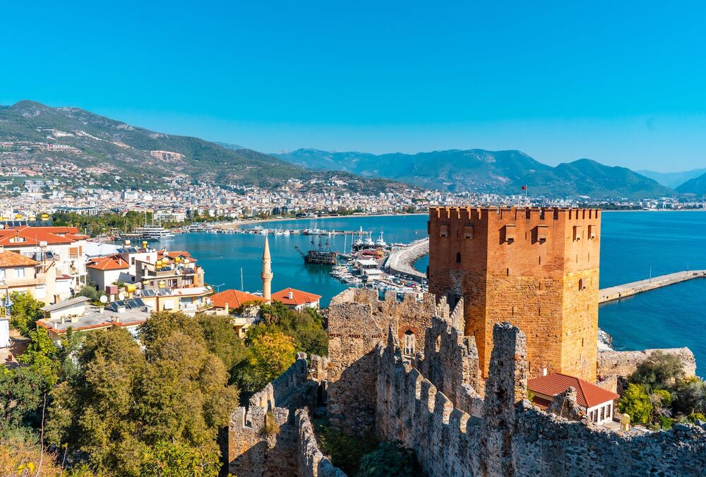 Турция решила очистить самый ”русский город” страны от россиян