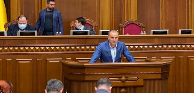 В Верховной Раде отчитались, сколько потратили на жилье депутатов в сентябре