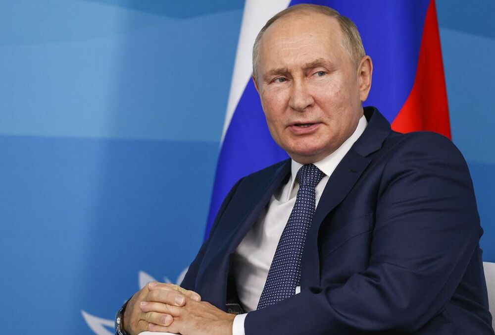 Путин ввел военное положение на оккупированных территориях Украины Путин ввел военное положение на оккупированных территориях Украины