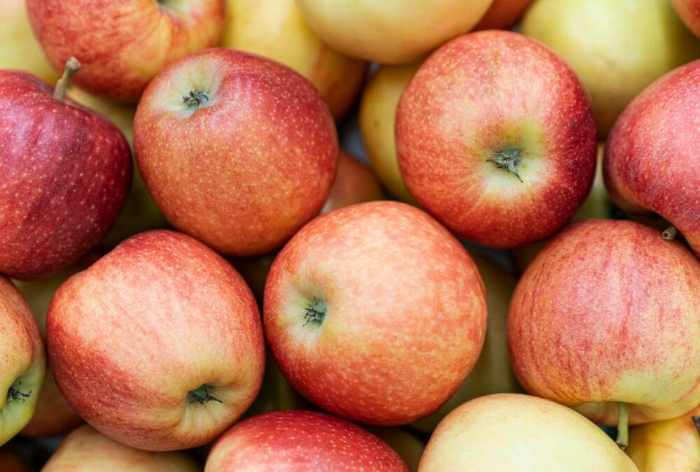 Цены на яблоки вдвое превысили прошлогодние