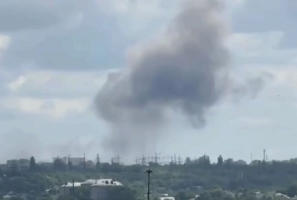 Вибухи в Луганську: окупанти заявили про десятки постраждалих