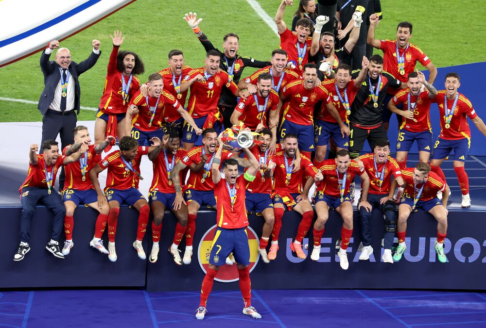 Сборная Испании торжествовала на Евро-2024
