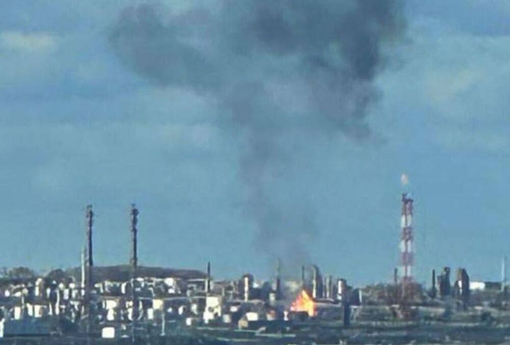 Reuters: ”Транснефть” предупредила о возможном сокращении добычи нефти из-за украинских атак