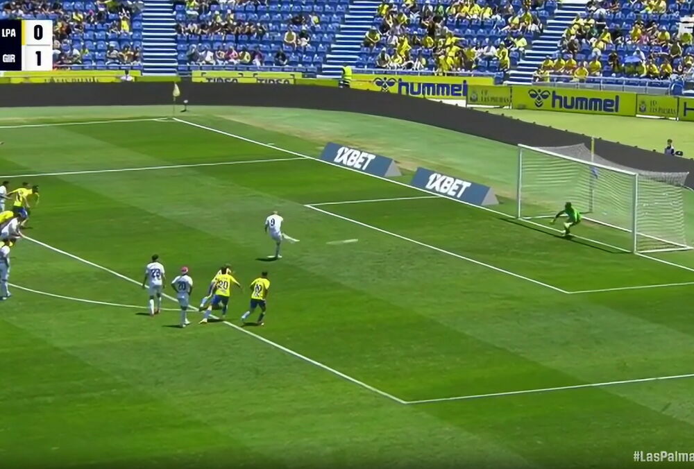 Довбик помог Жироне победить Лас-Пальмас, забив 19-й гол в чемпионате