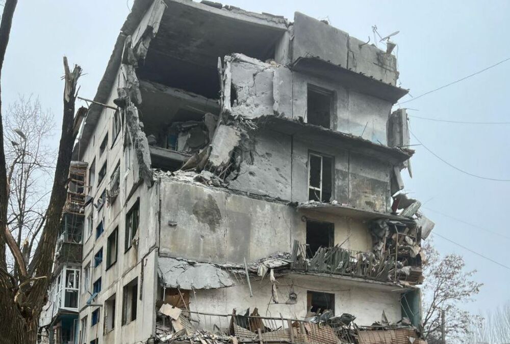 Росіяни скинули авіабомбу на житловий будинок у Сіверську: 1 загиблий, 4 поранених