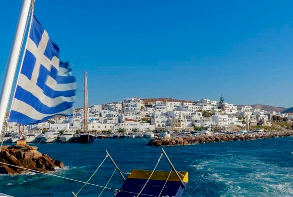 Греція продовжила карантин та змінила правила в'їзду