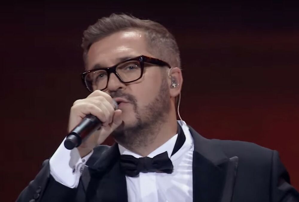 Співак Пономарьов прокоментував чутки про домашнє насильство у своїй родині Співак Пономарьов прокоментував чутки про домашнє насильство у своїй родині