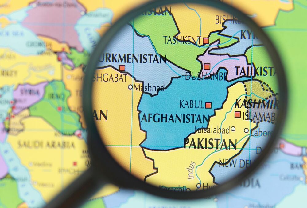 Пакистан завдав авіаударів по Афганістану: загинули десятки людей