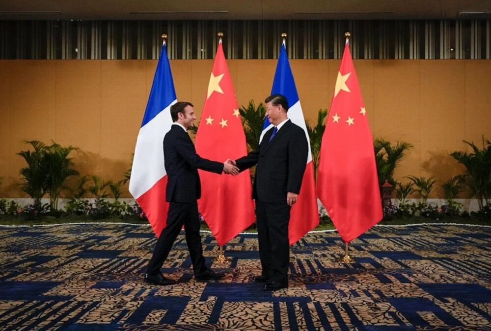 Макрон та Сі Цзіньпін на саміті G20 поговорили про війну в Україні