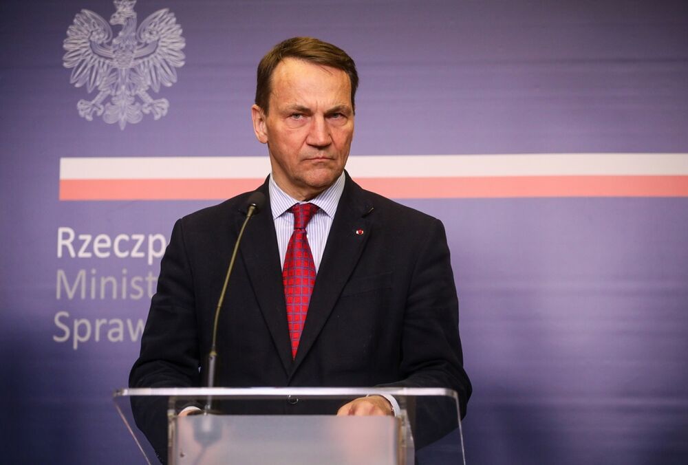 Сікорський пояснив, до чого призведе відмова Сполучених Штатів від затвердження допомоги Києву