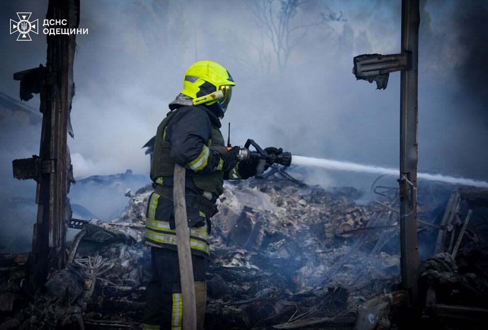 Зеленский отреагировал на массированный удар по Украине
