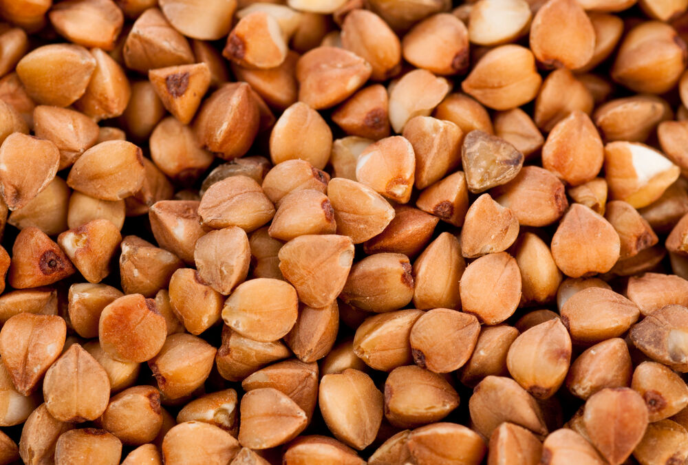 Чем полезна гречка для лица?