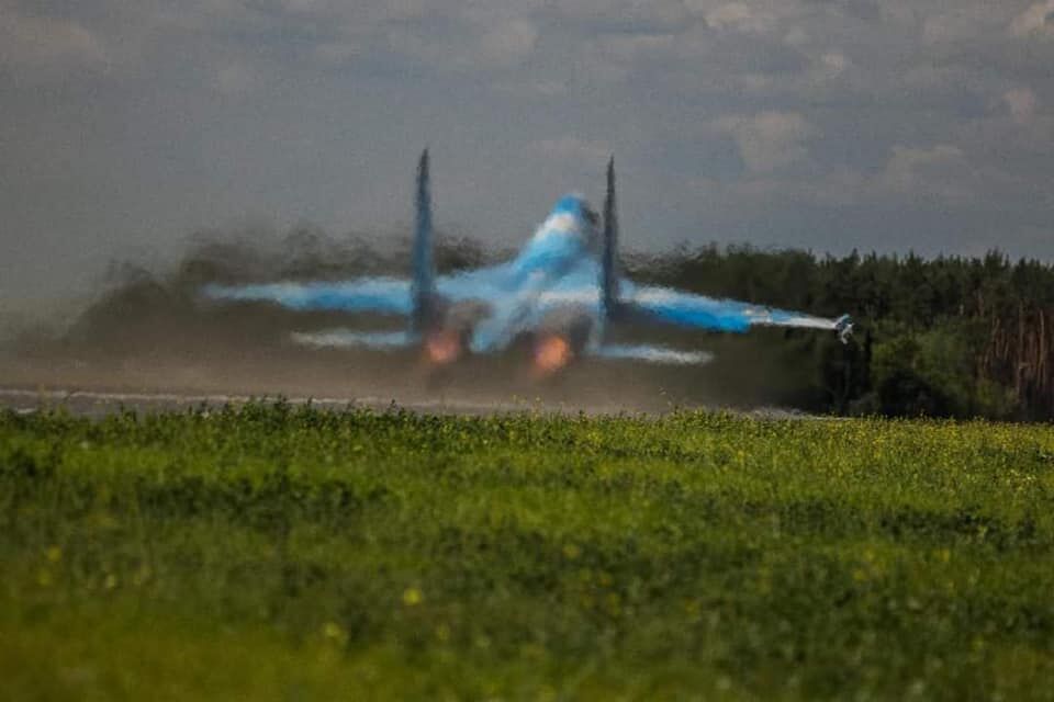 ВСУ нанесли серию ударов по опорным пунктам оккупантов  ВСУ нанесли серию ударов по опорным пунктам оккупантов