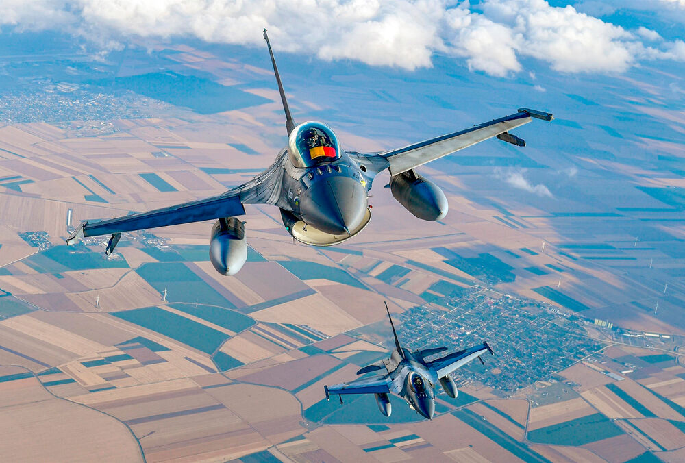 Перші винищувачі F-16 можуть з'явитися в Україні влітку - захищатимуть вони Харків