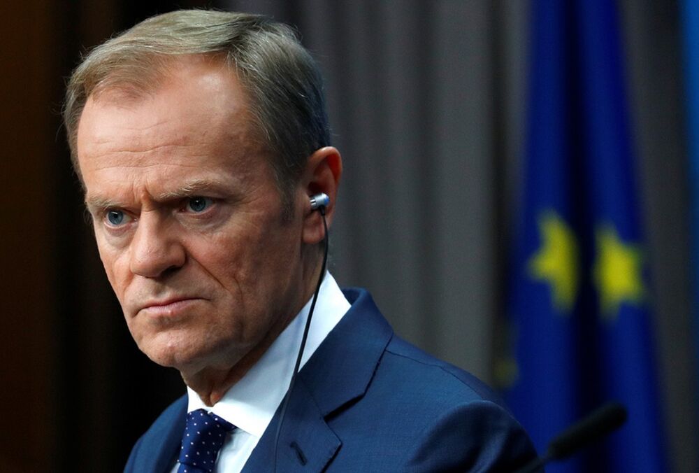 Граждане Польши больше заинтересованы в премьерстве Туска, чем Моравецкого, - социологи 