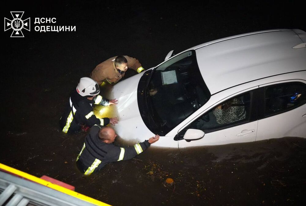 Девять человек утонули в Одессе из-за потопа, среди них семья из 5 человек