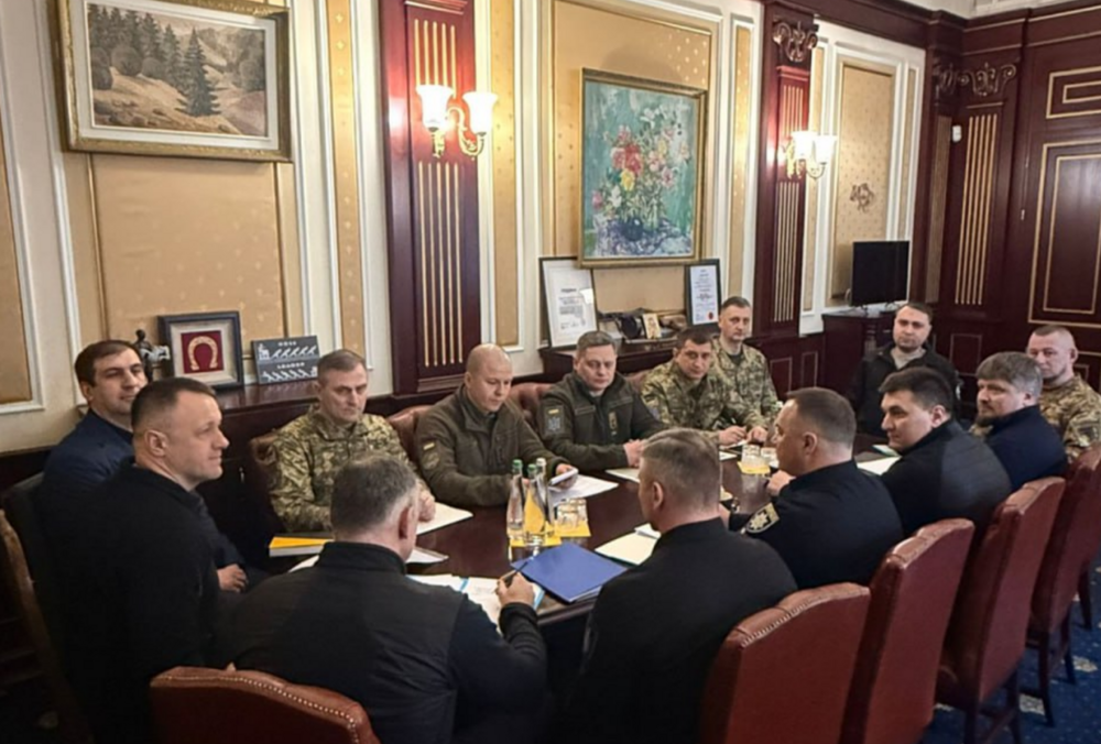 Буданов провів нараду з військовими та правоохоронцями щодо корупції у ТЦК