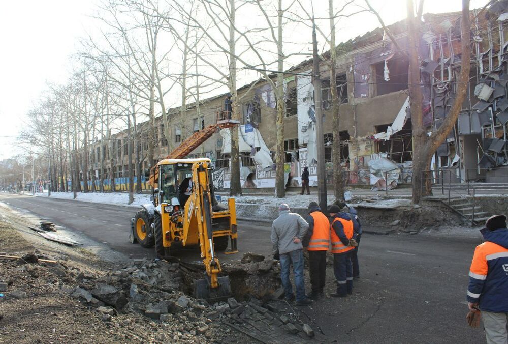 Шмыгаль сообщил подробности российского удара по ТЭС в Николаеве