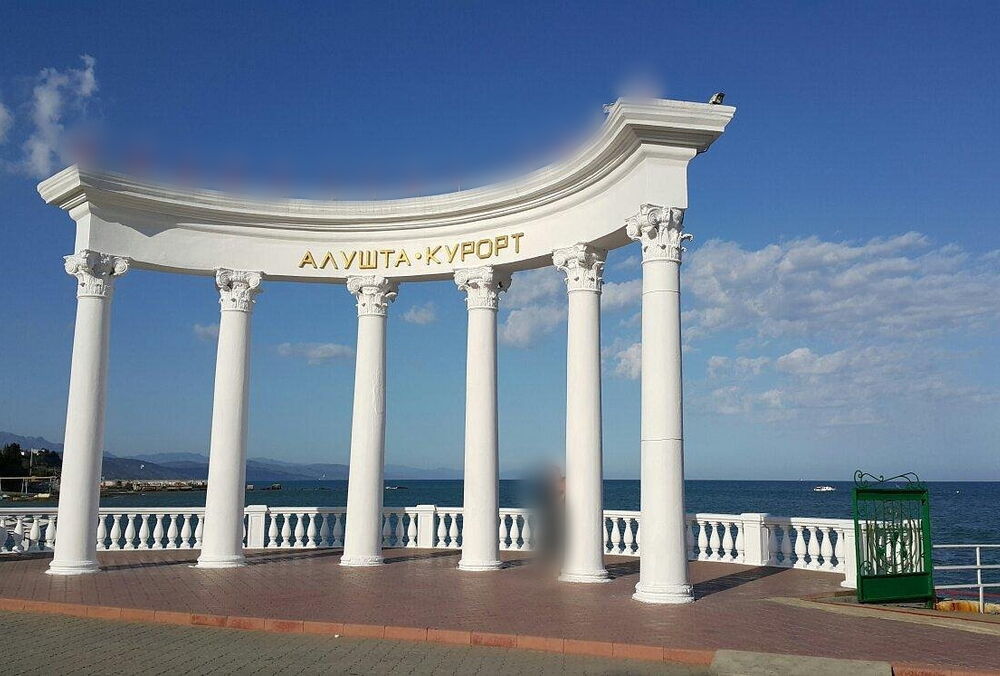 В окупованій Алушті на набережній зарізали двох російських військовослужбовців