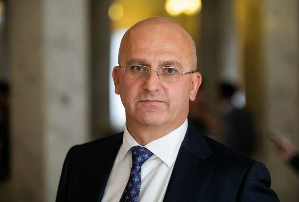 Умер народный депутат Олег Макаров