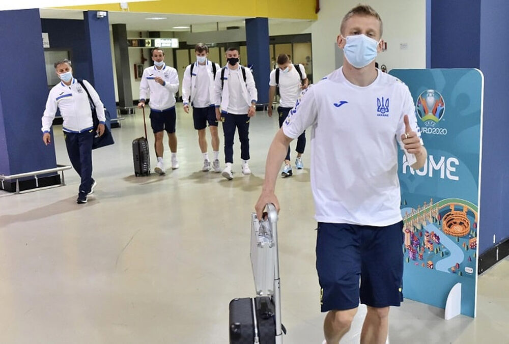 Збірна України прилетіла до Риму на чвертьфінал Євро