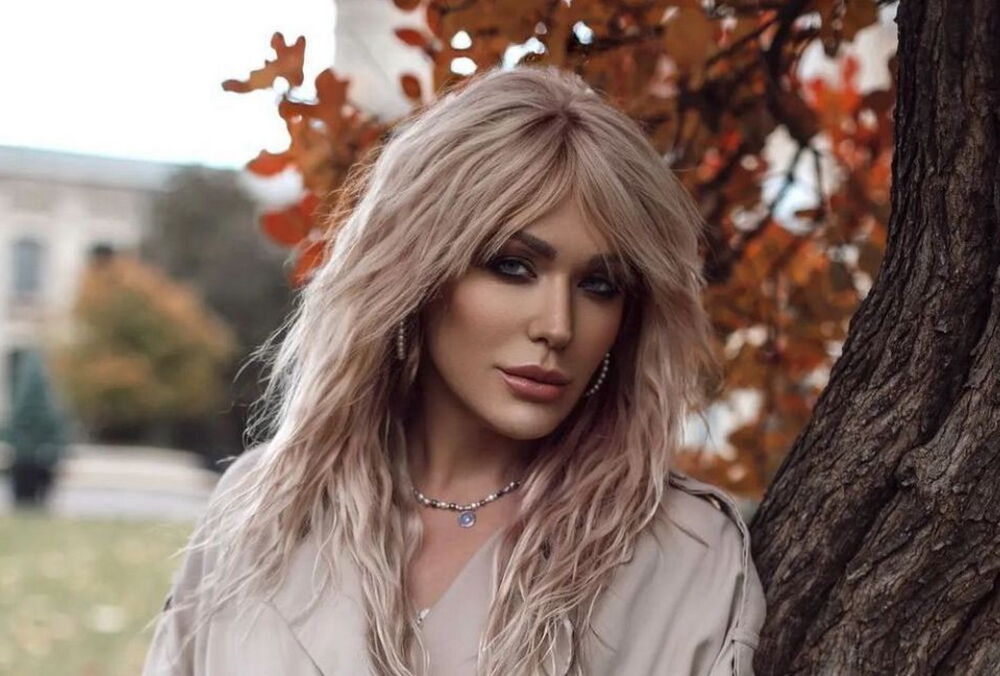 Травести-діва Монро заявила, що добровільно стала на військовий облік