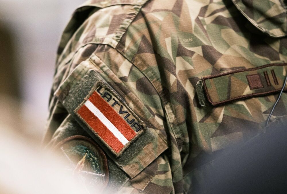 Латвия разрешила мобилизовать в армию иностранных добровольцев