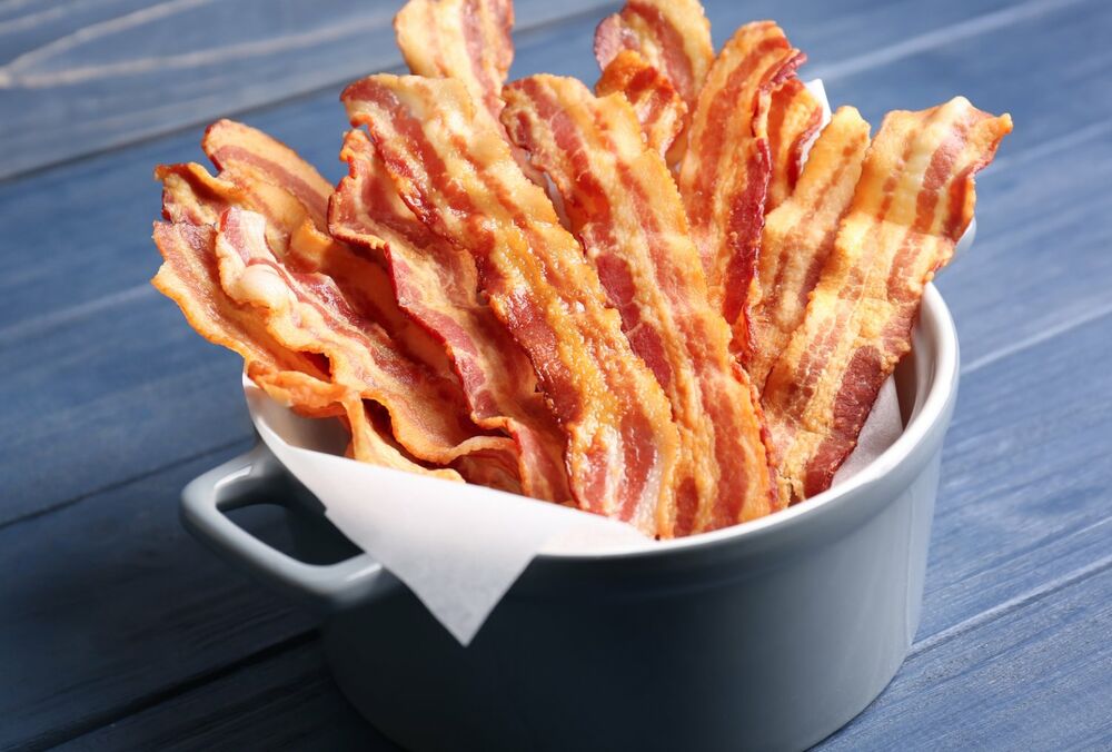 Врачи назвали три продукта, от которых следует отказаться ради здоровья сердца