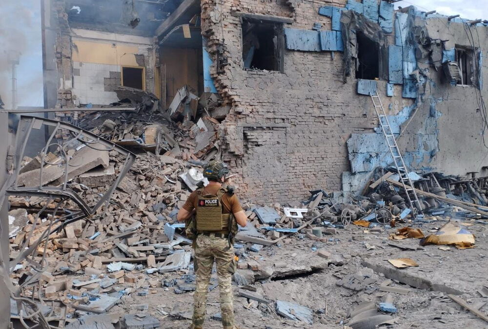 Россияне сбросили на Константиновку бомбы и обстреляли из артиллерии: есть погибшие и раненые