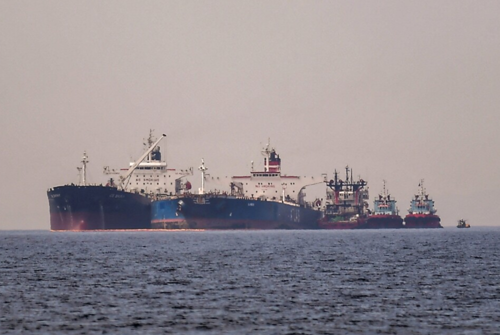 Британія запровадила найбільший пакет санкцій проти російського тіньового флоту