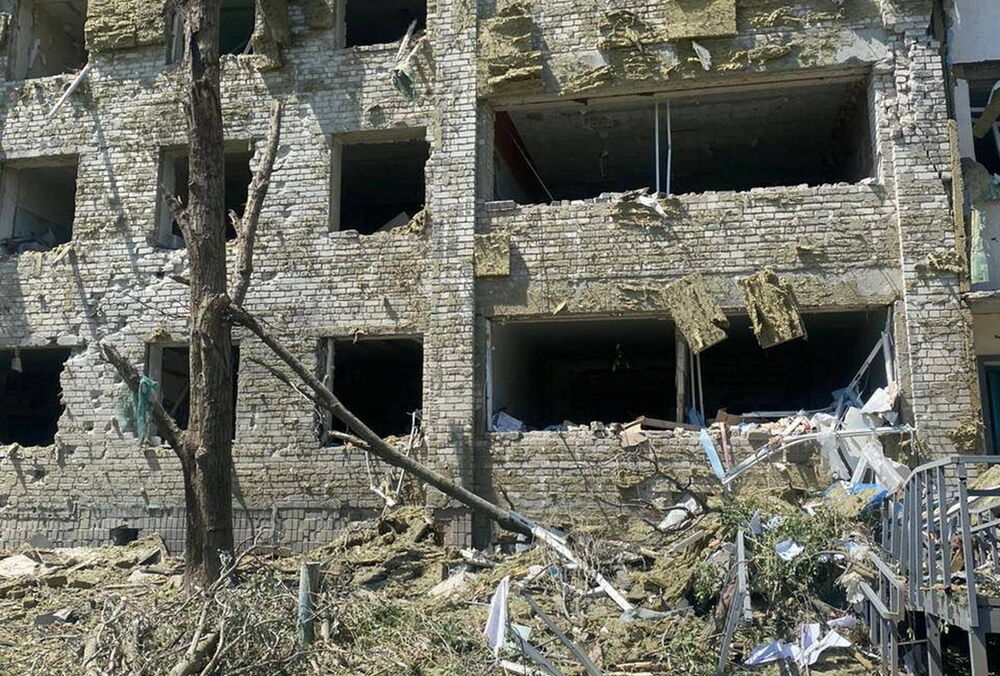 Росіяни обстріляли лікарню у Гуляйполі: двоє загиблих