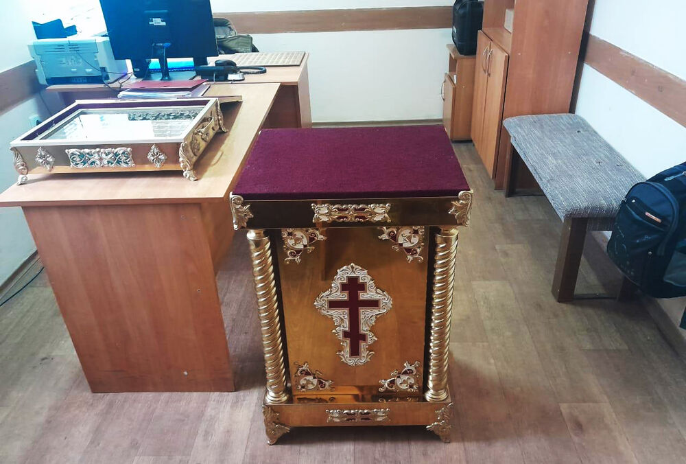 Громадянин Молдови розкидав мощі святих на українському кордоні: відео