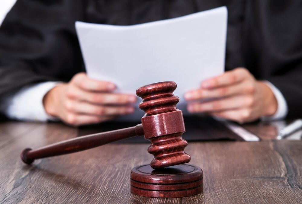 В Хмельницкой области вынесли приговор педофилу, который насиловал свою падчерицу