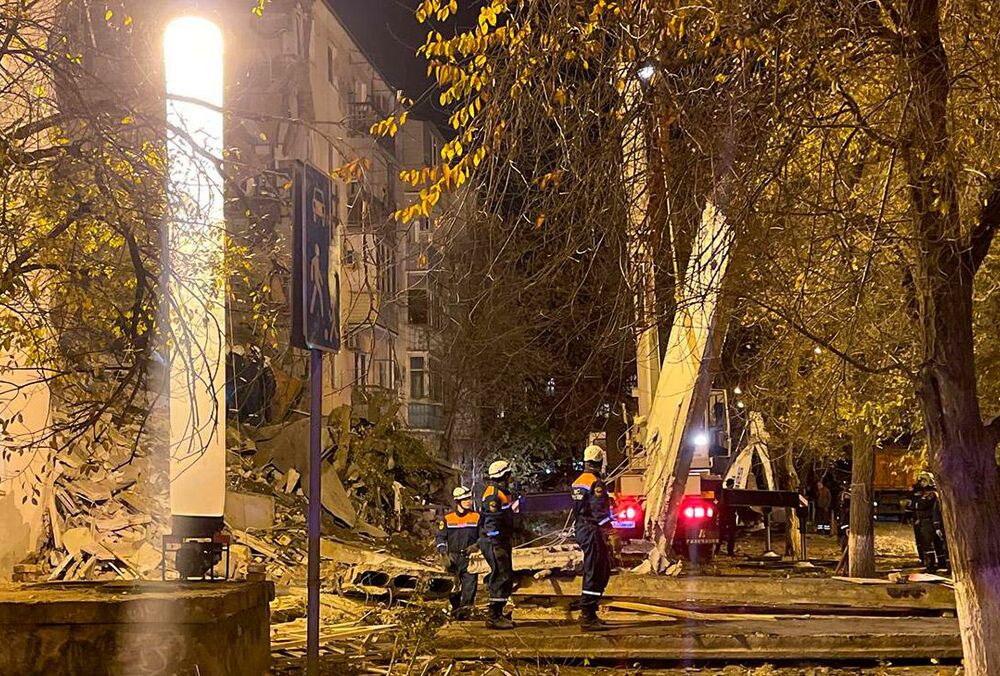 Через обвал будинку в російській Астрахані запровадили режим надзвичайної ситуації