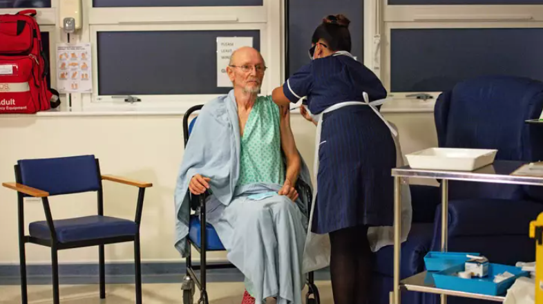 У Британії вакцинуватися від COVID-19 прийшов Вільям Шекспір