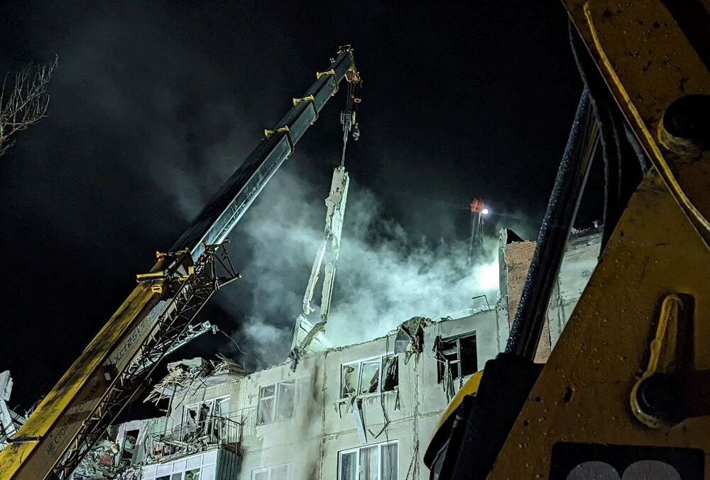 Число жертв российского удара по Славянску снова выросло: фото, видео