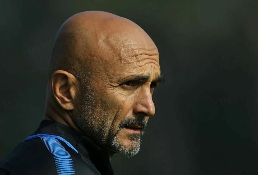 У ФІФА назвали головних претендентів на звання найкращого тренера року