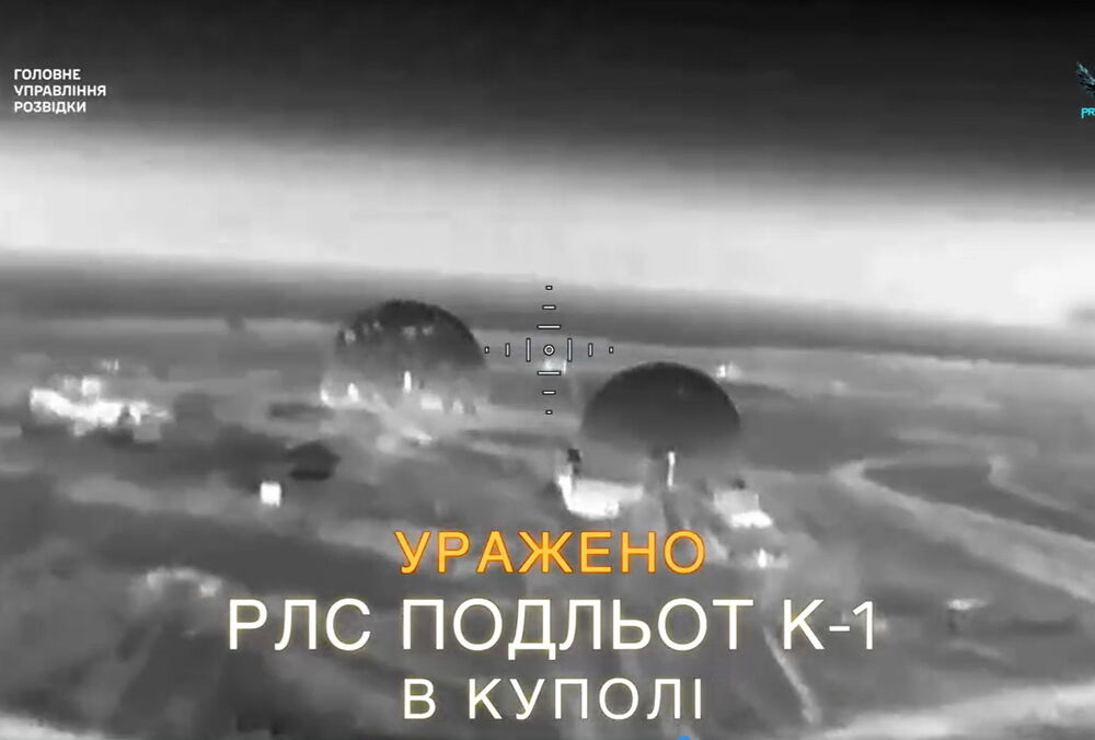В разведке показали кадры ударов по военным объектам России в оккупированном Крыму