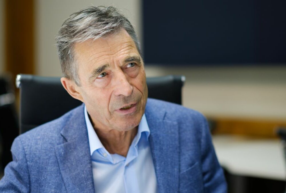 Колишній генсек НАТО запропонував взяти Україну до Альянсу, але без захоплених територій