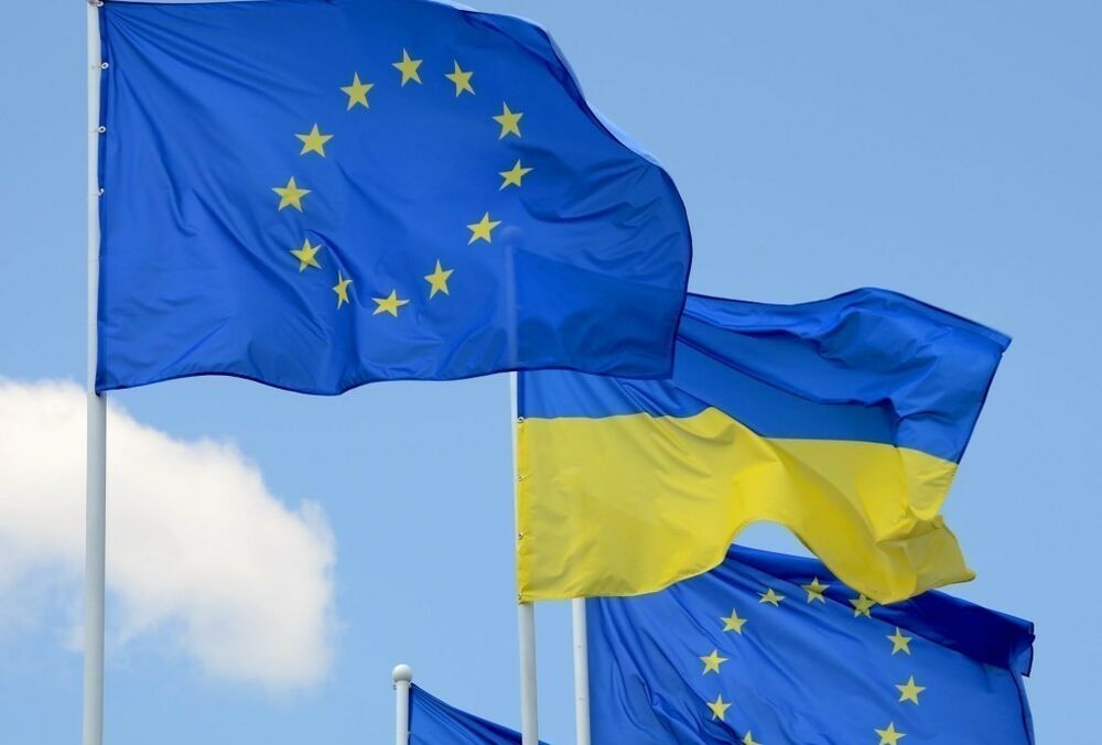 Рада ЄС погодила виділення Україні 5 мільярдів євро
