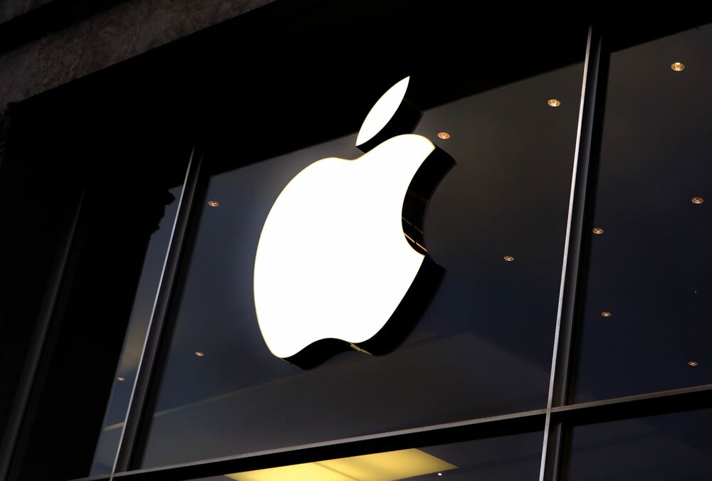 Компания Apple вернула себе титул самого дорогого бренда