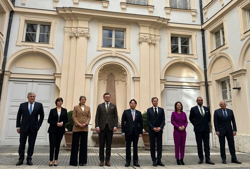 ”Швидкі поставки зброї та санкції”: Кулеба озвучив деталі зустрічі з міністрами G7