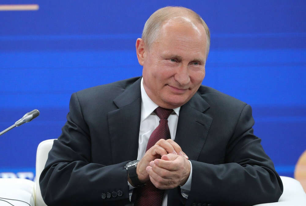 Путину ничего не сделают: в Госдуму РФ  внесли проект о вечной неприкосновенности экс-президента 