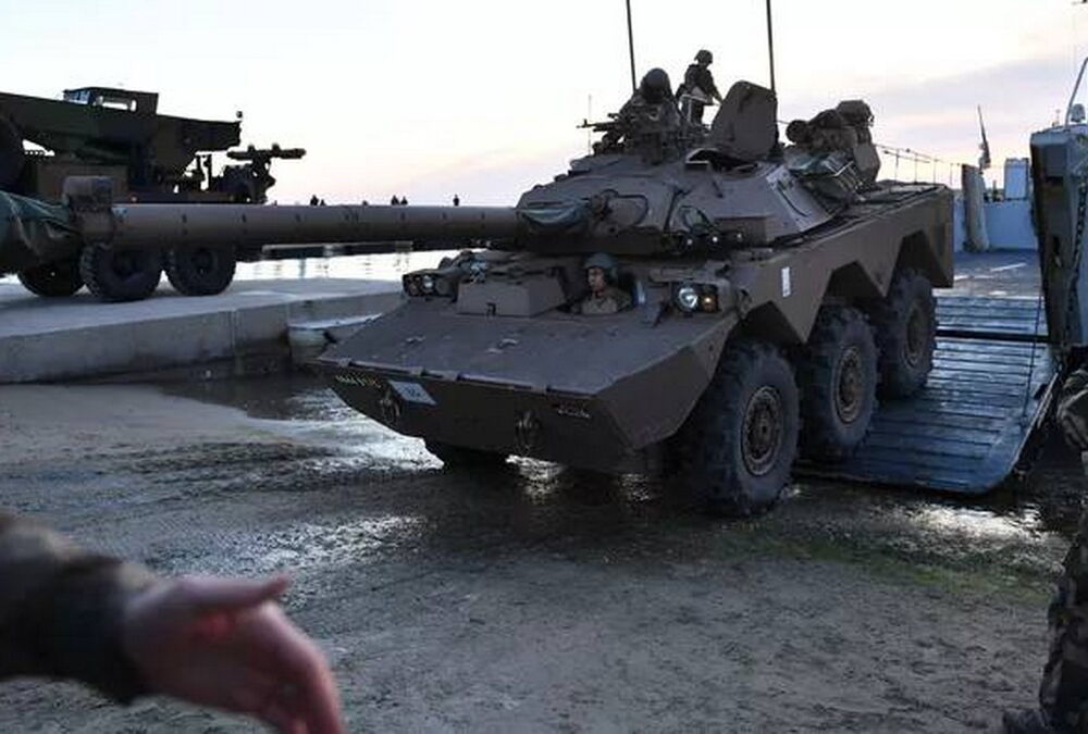 В Украину прибыли французские легкие танки AMX-10 RC В Украину прибыли французские легкие танки AMX-10 RC